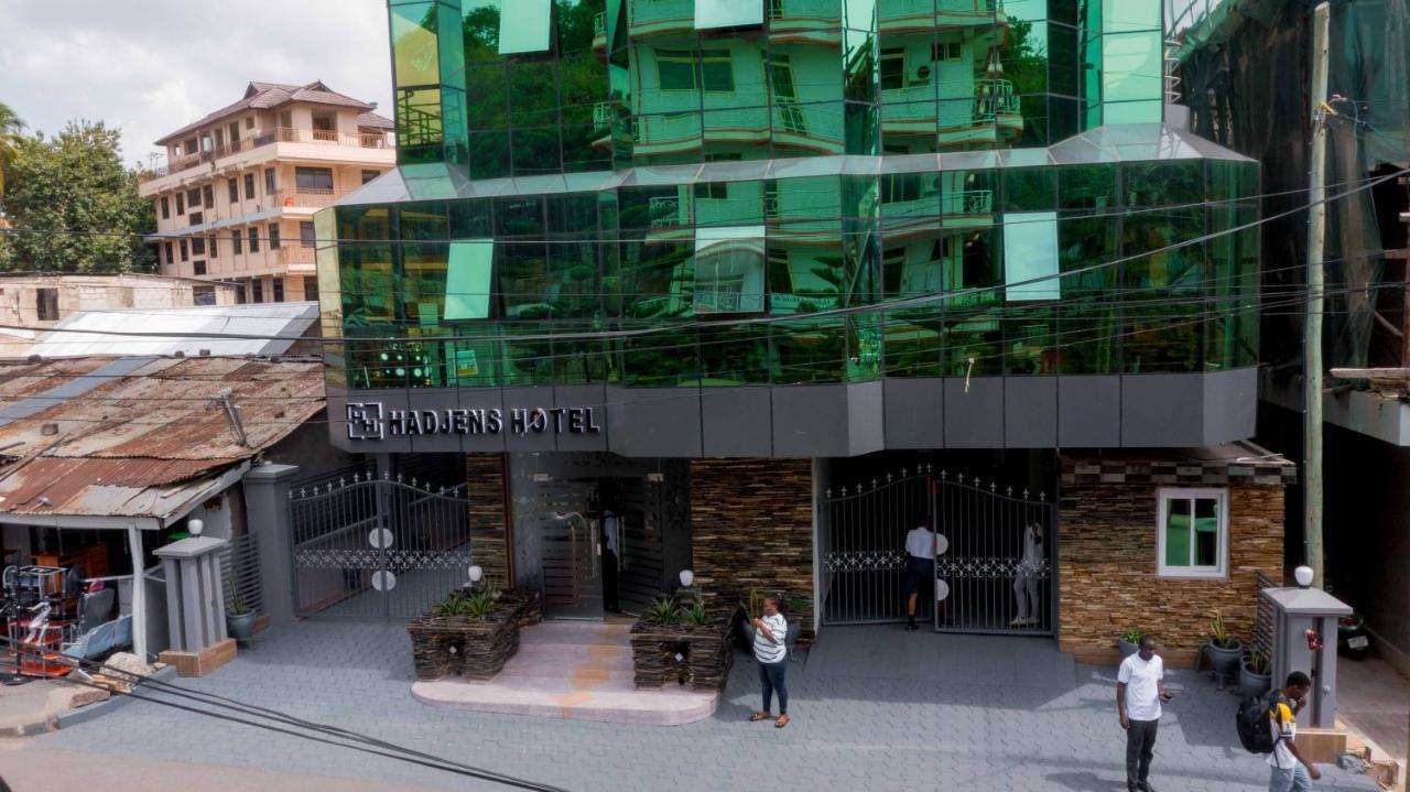 Hadjens Hotel Mwanza Bagian luar foto