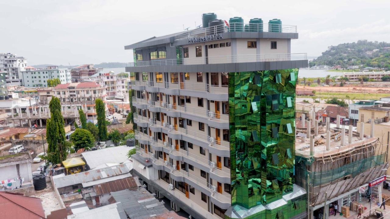Hadjens Hotel Mwanza Bagian luar foto