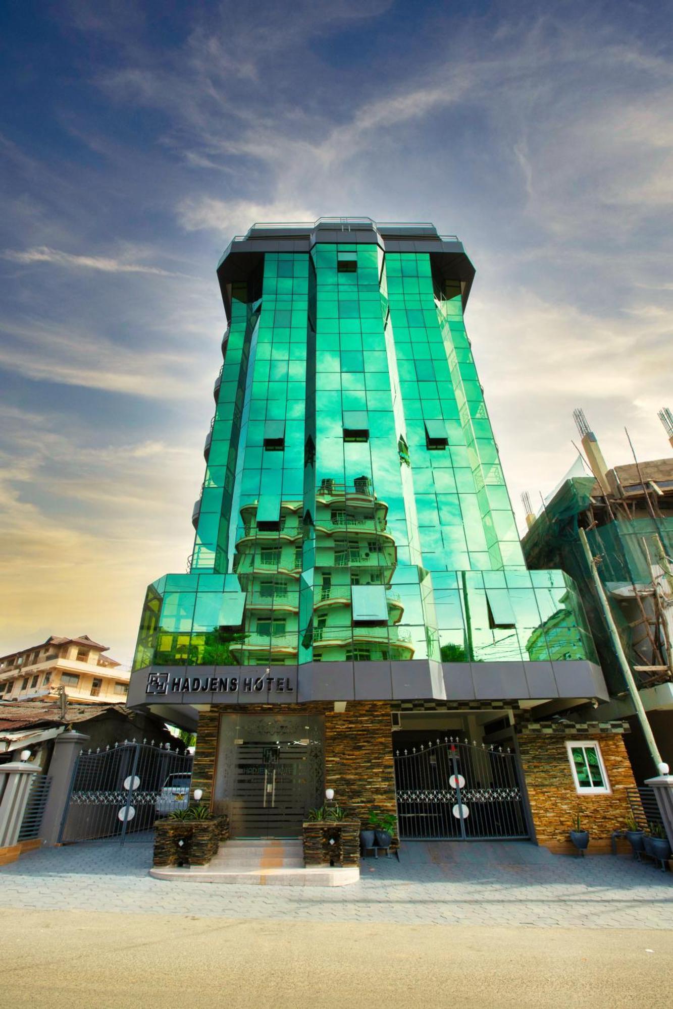 Hadjens Hotel Mwanza Bagian luar foto